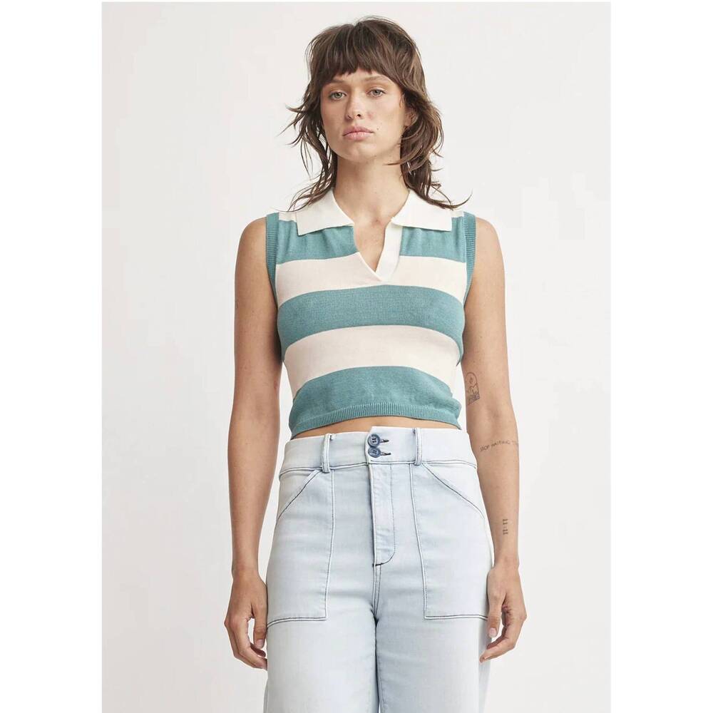 NEW SELF CONTRAST waverly collar top in green